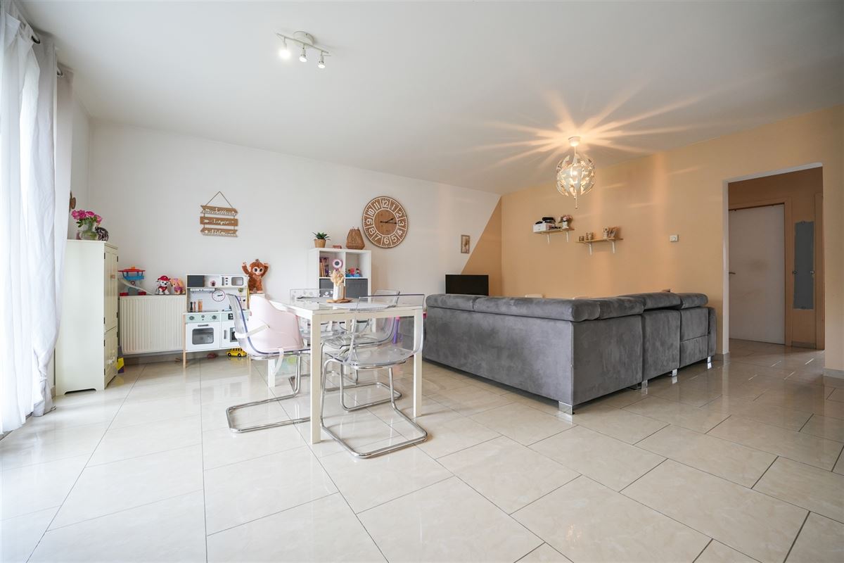 Agence Immobilière à Rocourt, Liège : Appartement à vendre : Rue de la Cité 77 4683 VIVEGNIS