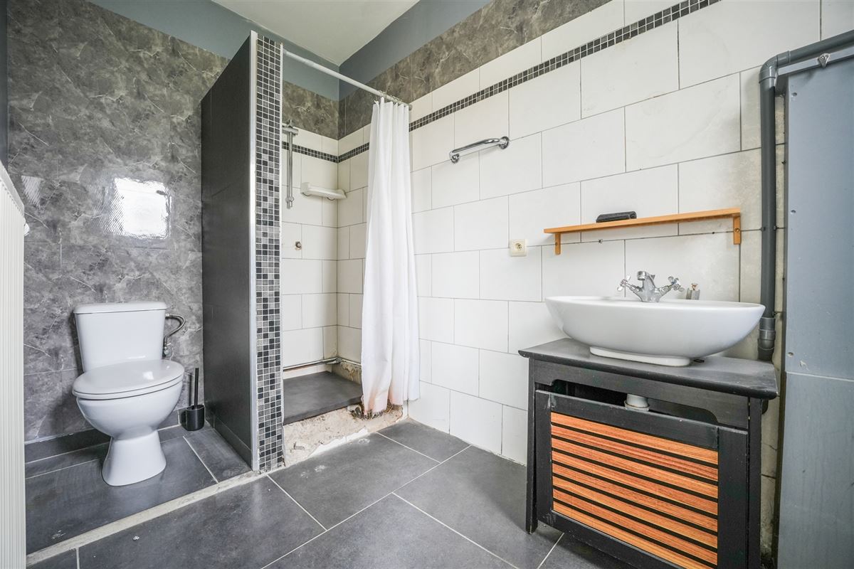 Agence Immobilière à Rocourt, Liège : Appartement à vendre : Rue de la Cité 77 4683 VIVEGNIS