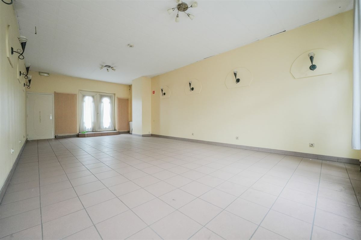 Agence Immobilière à Rocourt, Liège : Immeuble commercial à vendre : Rue Large Voie 31 4040 HERSTAL