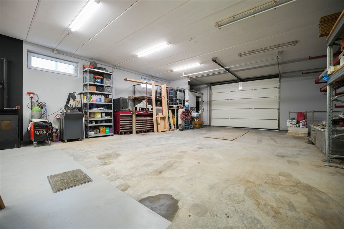 Agence Immobilière à Rocourt, Liège : Entrepôt à vendre : Rue de Fooz 4 4340 AWANS