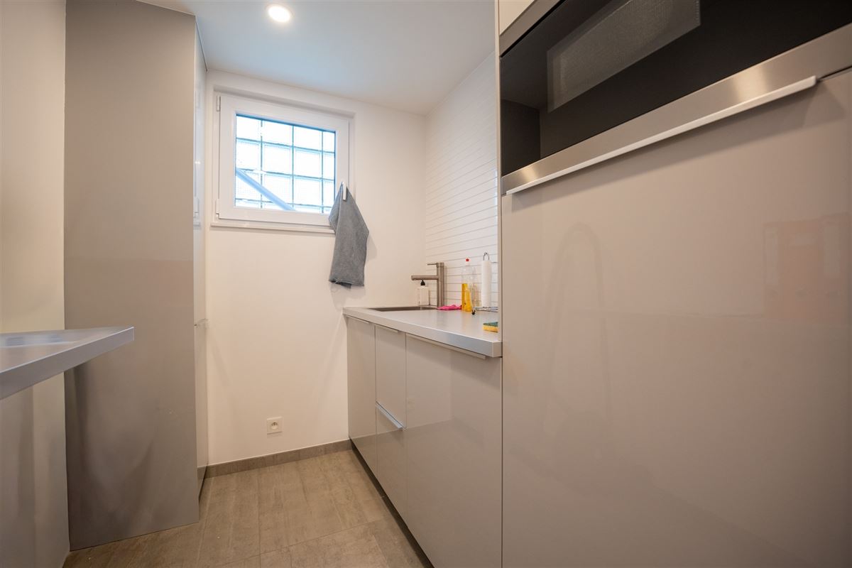 Agence Immobilière à Rocourt, Liège : Entrepôt à vendre : Rue de Fooz 4 4340 AWANS