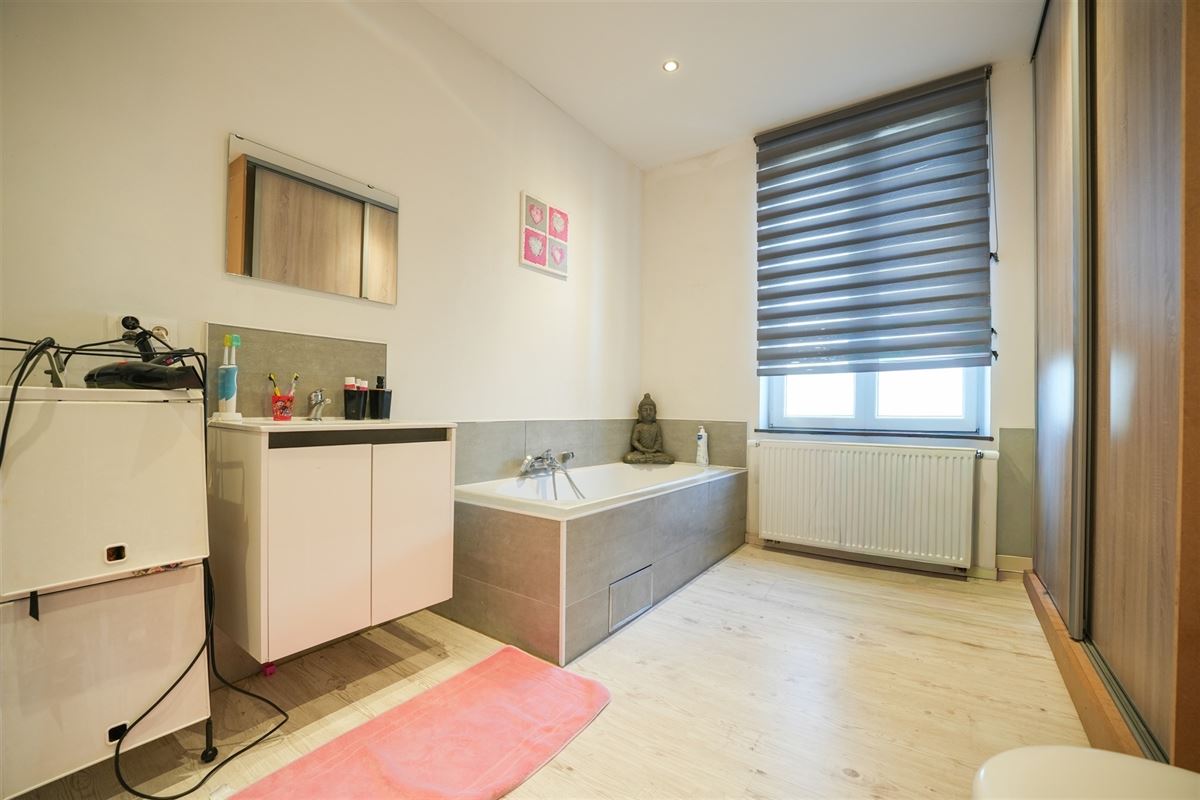 Agence Immobilière à Rocourt, Liège : Maison à vendre : Rue Lamay 185 4420 MONTEGNÉE