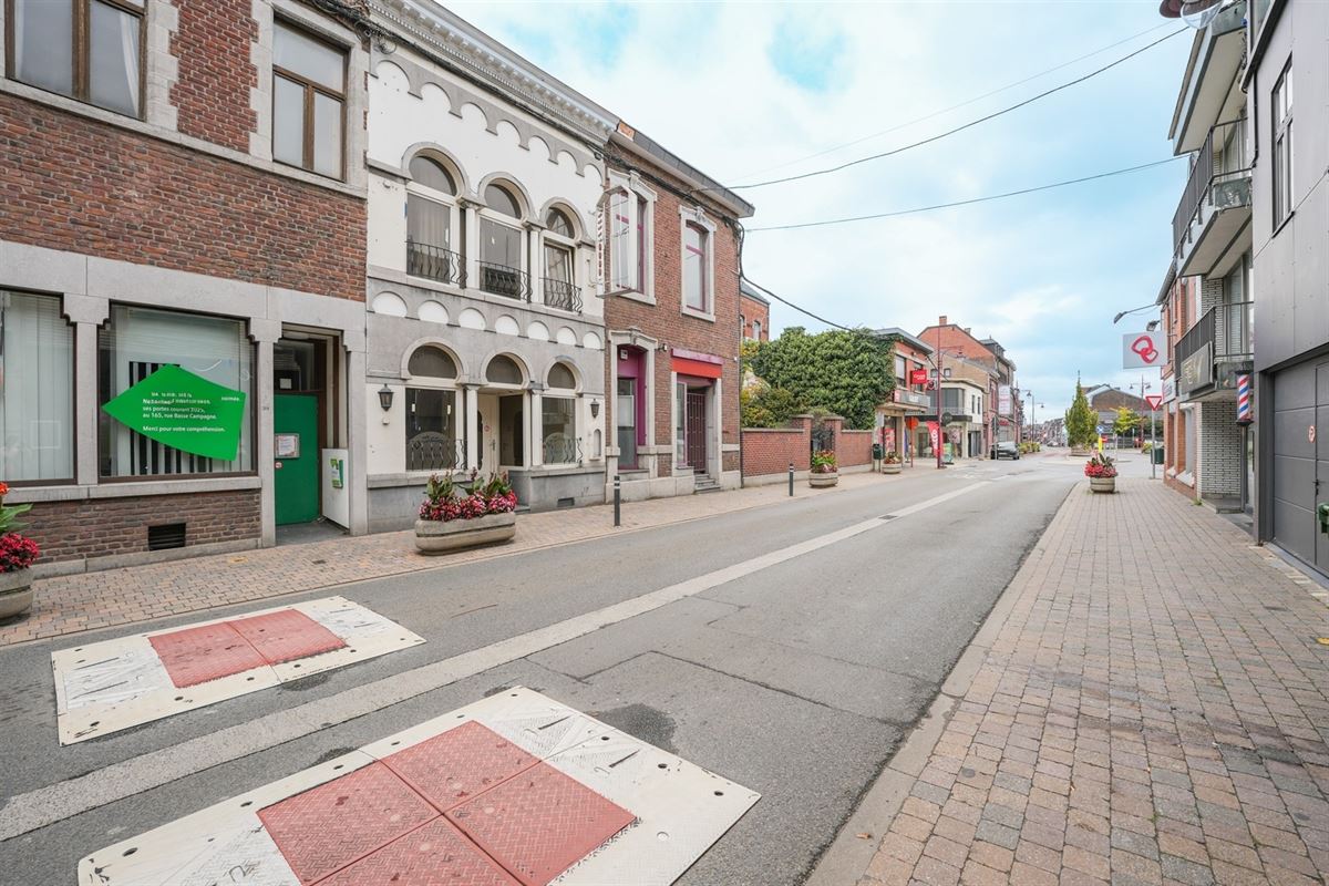 Agence Immobilière à Rocourt, Liège : Immeuble commercial à vendre : Rue Large Voie 31 4040 HERSTAL