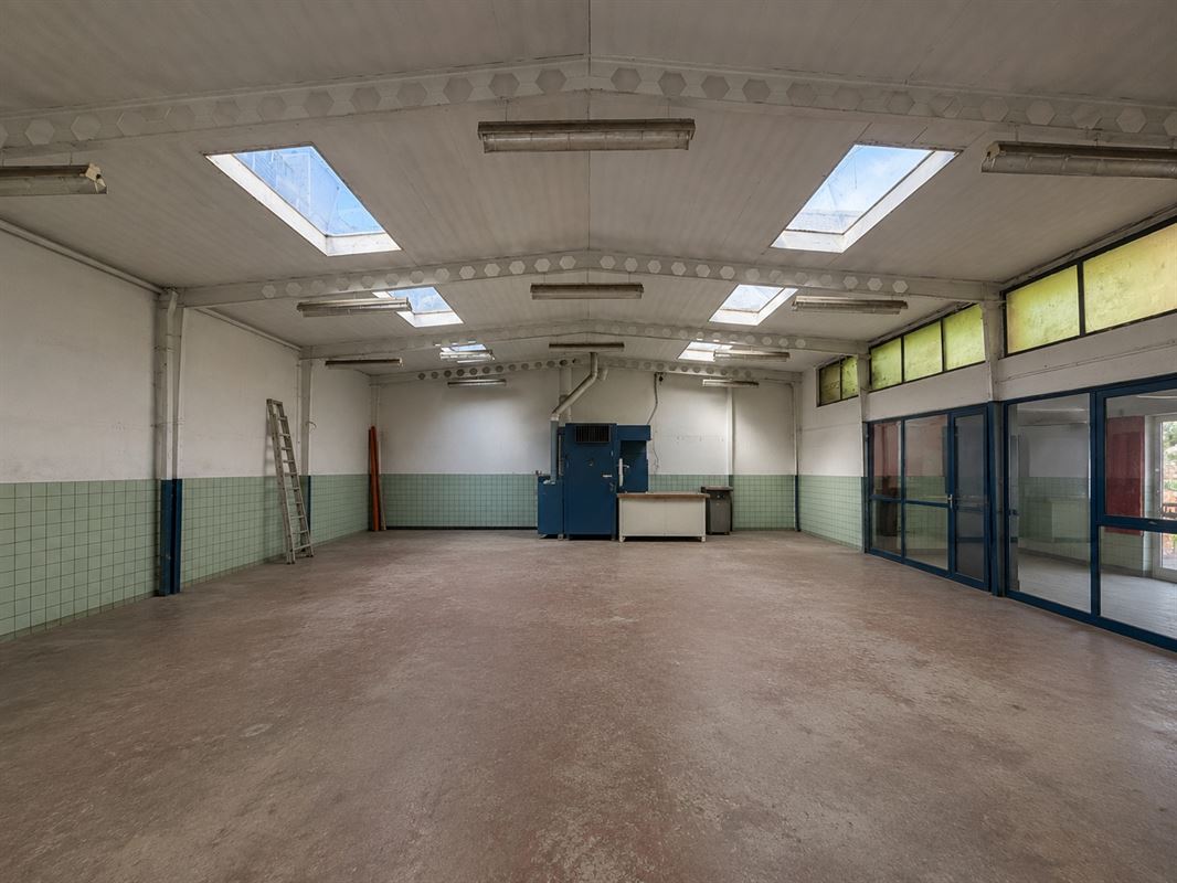 Entrepôt à louer à LIÈGE 4020