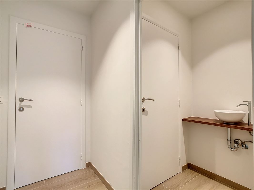 Image 7 : Appartement à 1330 RIXENSART (Belgique) - Prix 1.100 €