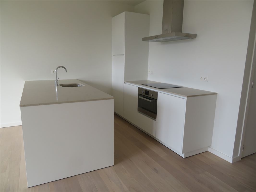 Image 5 : Apartment IN 2600 Berchem (Belgium) - Price 1.250 €