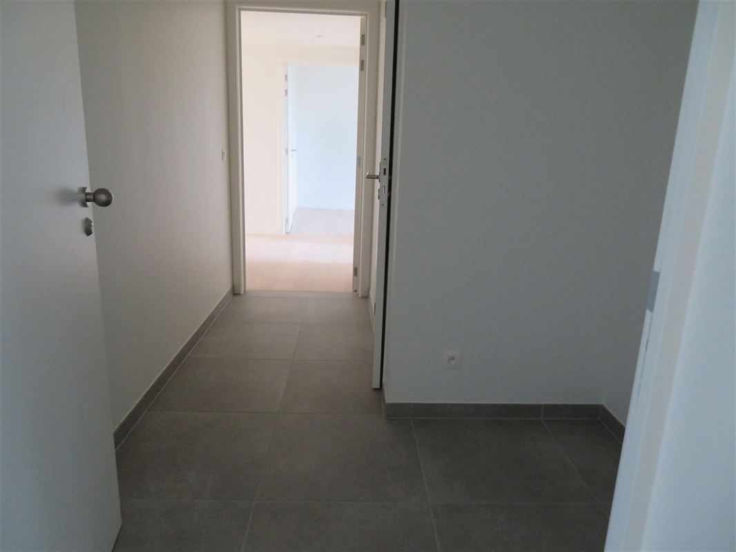 Image 7 : Apartment IN 2600 Berchem (Belgium) - Price 1.250 €