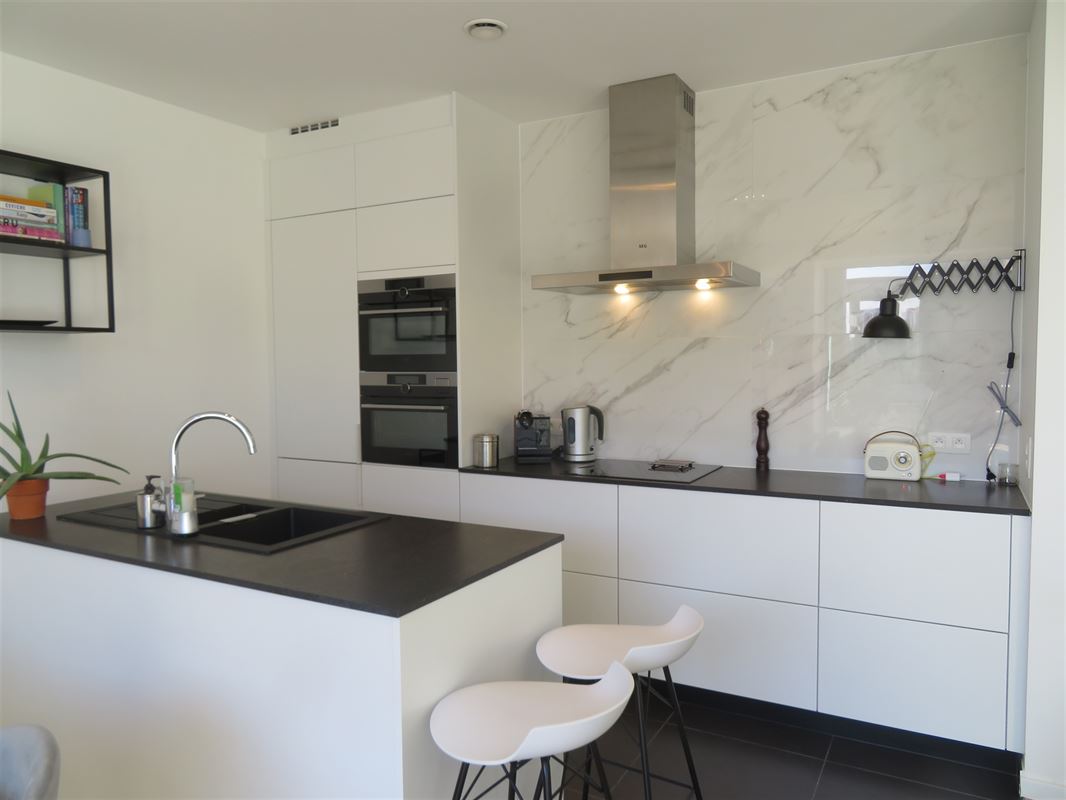 Image 6 : Apartment IN 2000 Antwerpen (Belgium) - Price 1.650 €