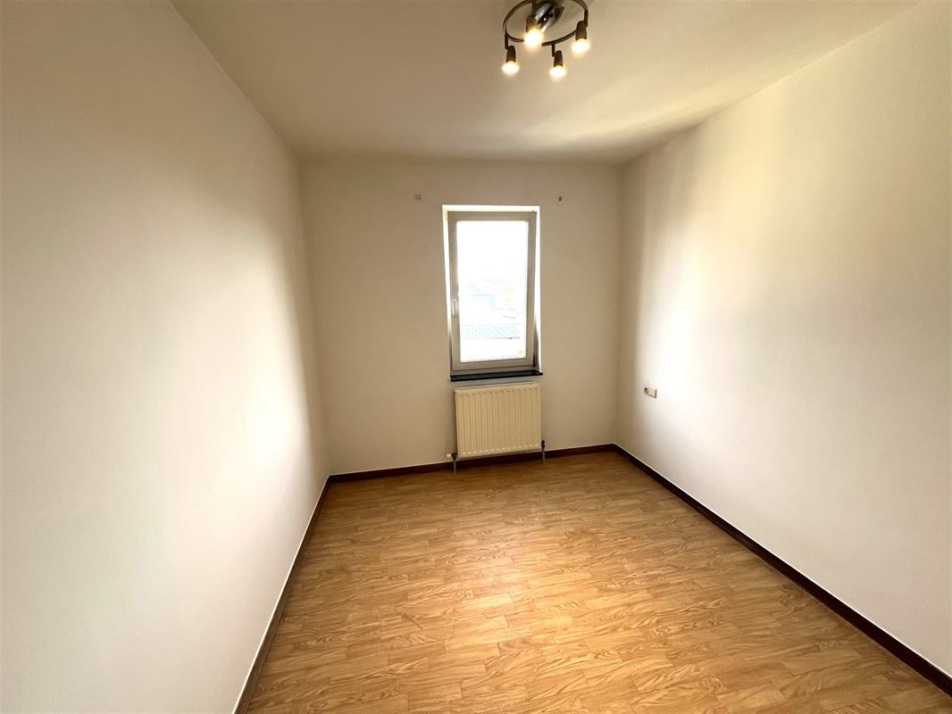 Appartement met terras en staanplaats in het centrum