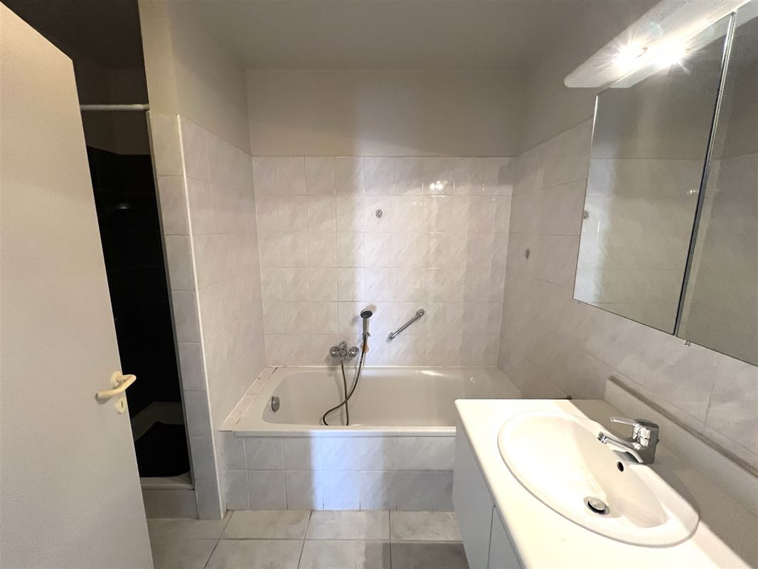 Appartement met terras en staanplaats in het centrum