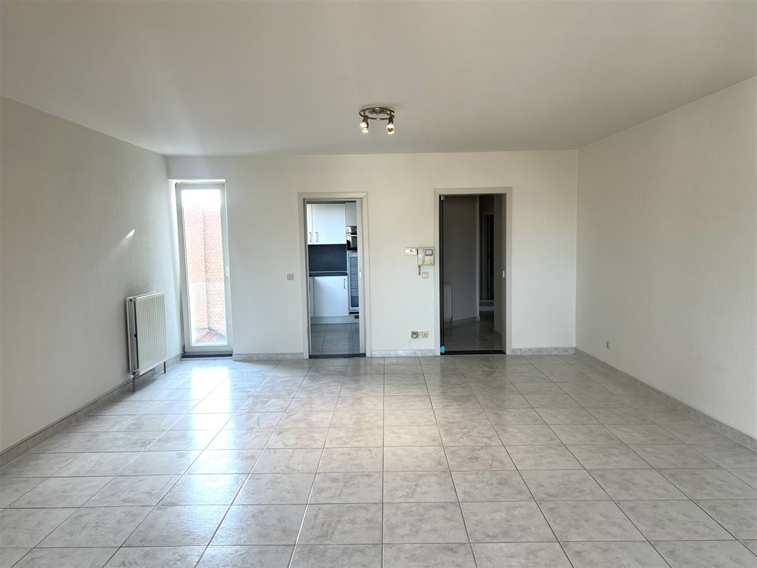 Appartement met terras en staanplaats in het centrum