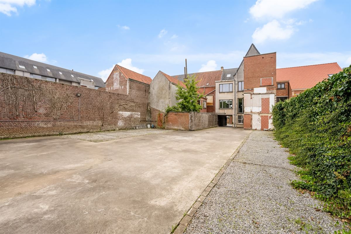 Karaktervolle burgerwoning geschikt voor diverse doeleinden