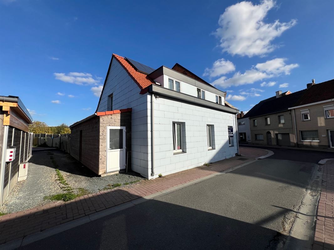 Landelijke woning met 4 kamers en 2 badkamers met tuintje