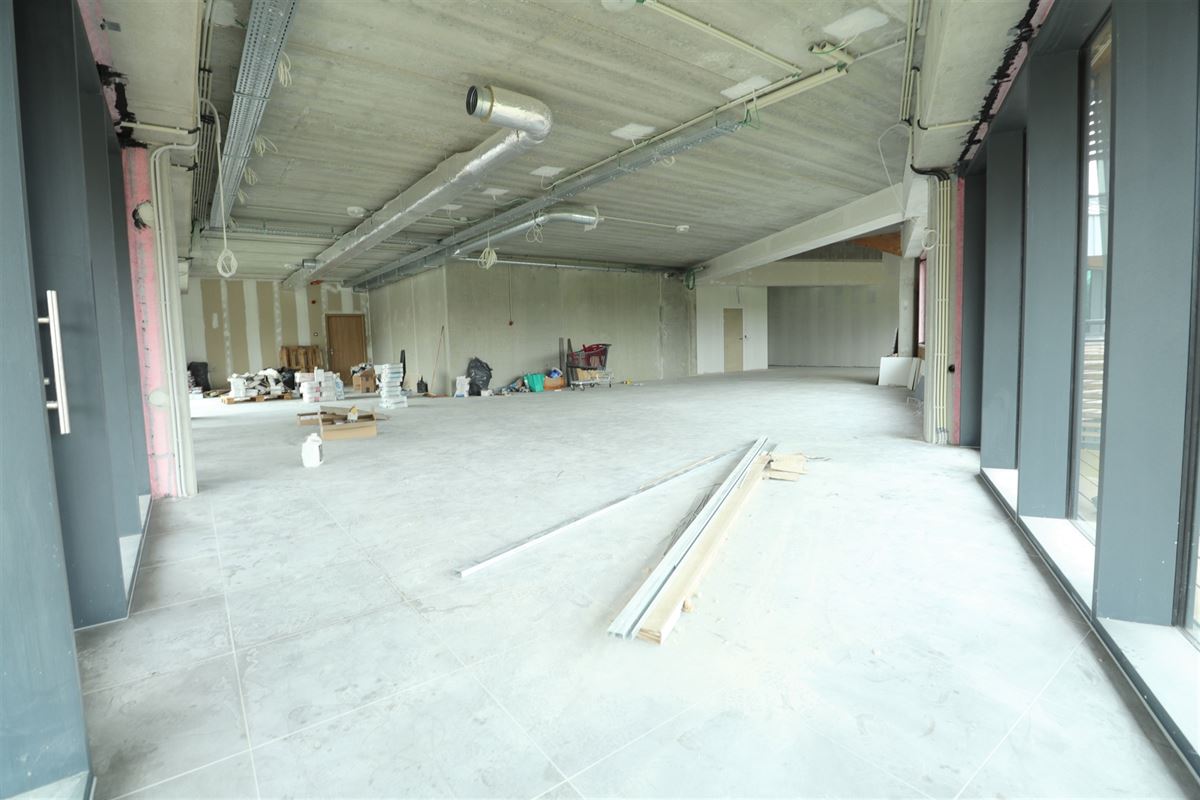 Brasserie restaurant 150 m2 + 135 m2 de terrasse sud