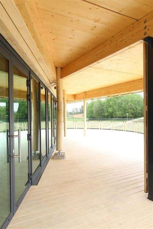 Brasserie restaurant 150 m2 + 135 m2 de terrasse sud