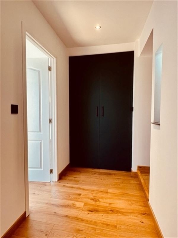 Magnifique triplex 200m2 rénové + jardin 4ares