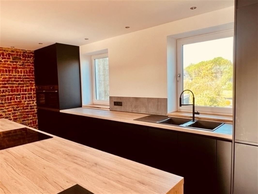 Magnifique triplex 200m2 rénové + jardin 4ares