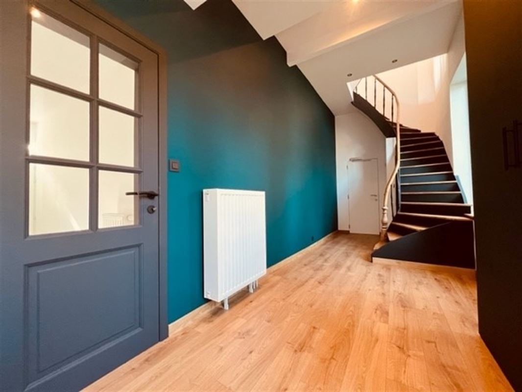 Magnifique triplex 200m2 rénové + jardin 4ares