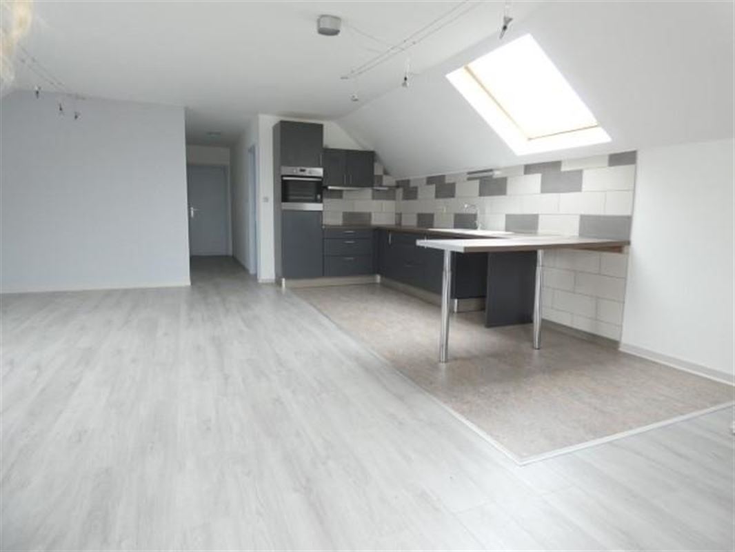 Appartement à l'étage d'une villa à Longueville