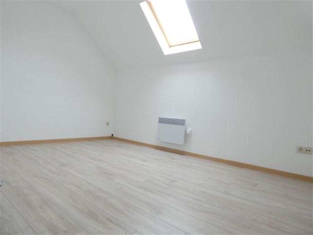 Appartement à l'étage d'une villa à Longueville