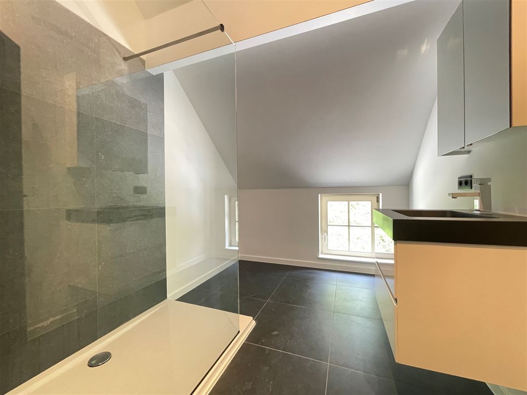 PREMIÈRE OCCUPATION DEPUIS RÉNOVATION COMPLÈTE!!!!