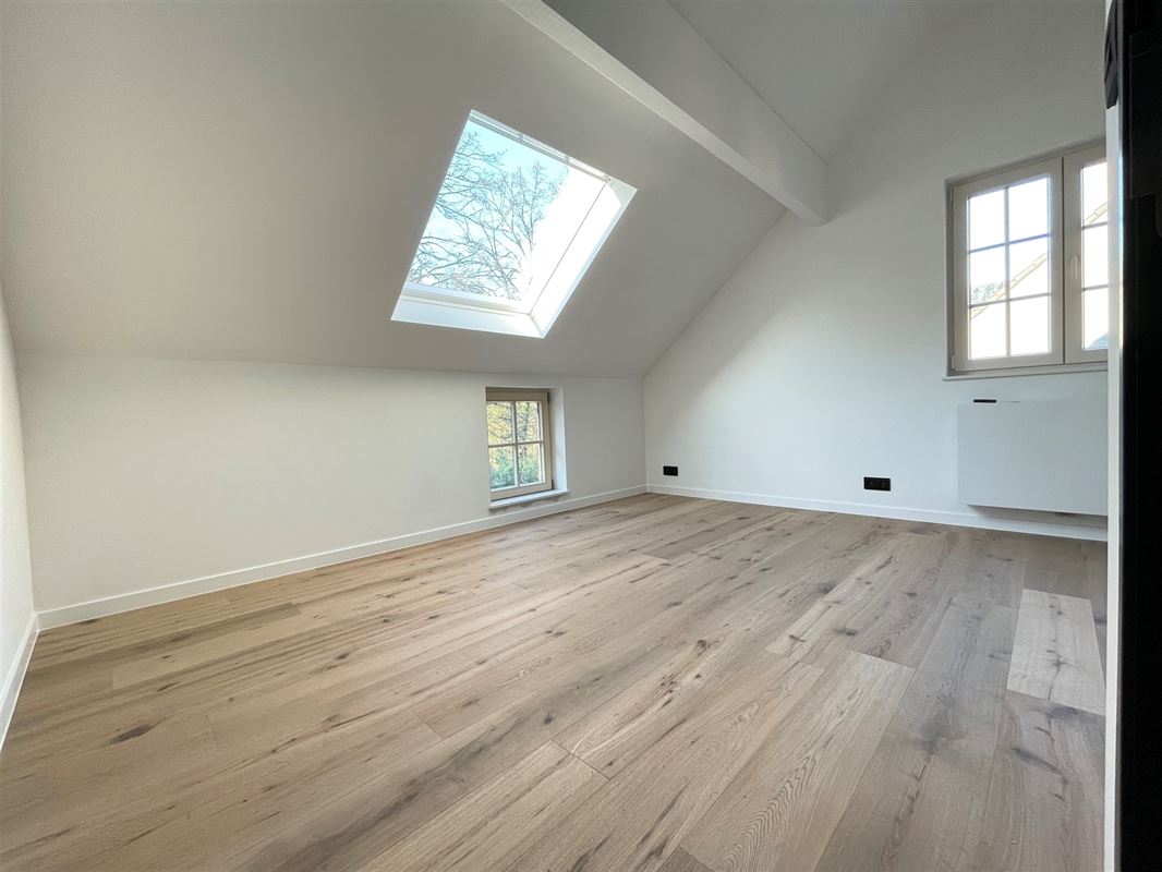 PREMIÈRE OCCUPATION DEPUIS RÉNOVATION COMPLÈTE!!!!