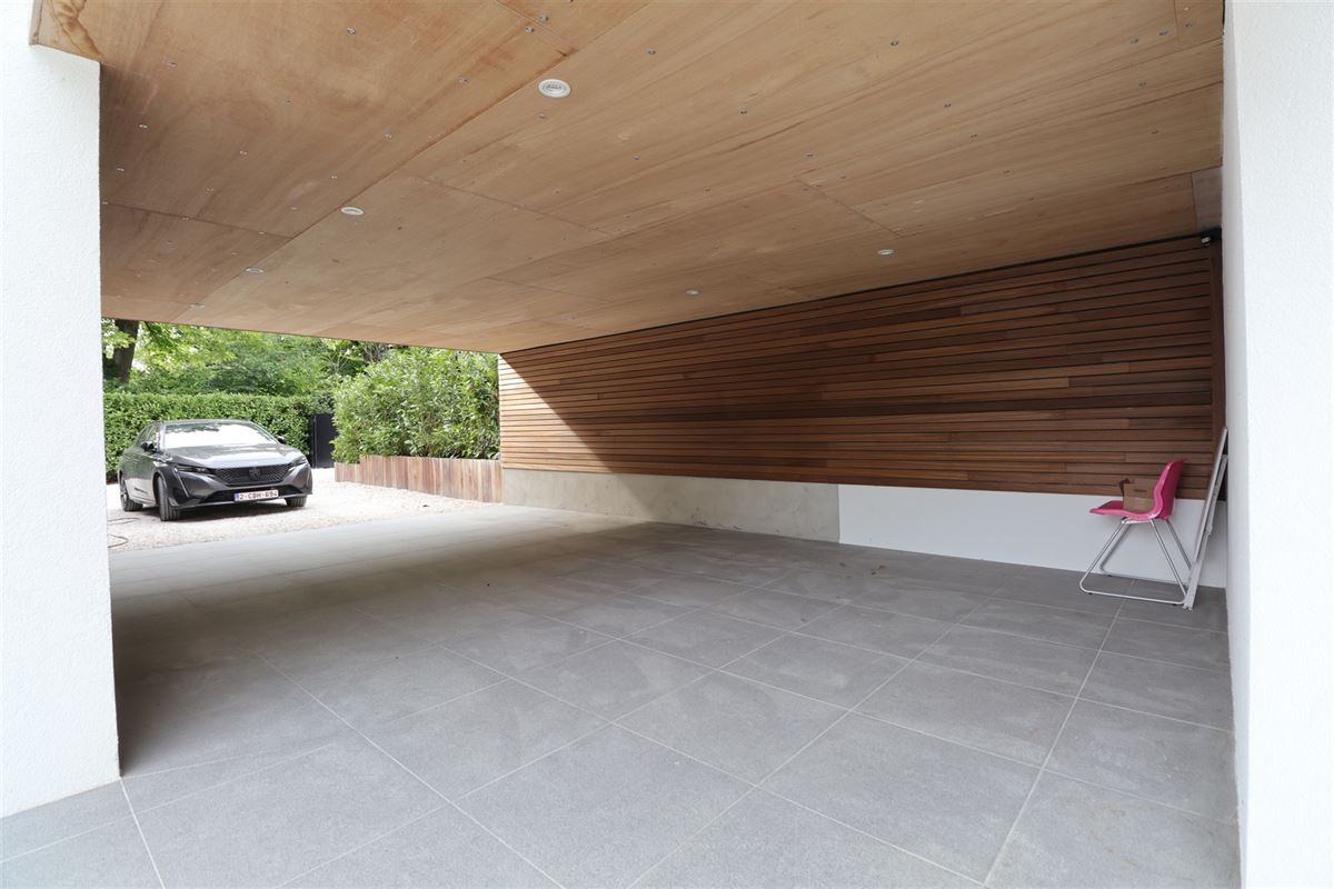 PREMIÈRE OCCUPATION DEPUIS RÉNOVATION COMPLÈTE!!!!