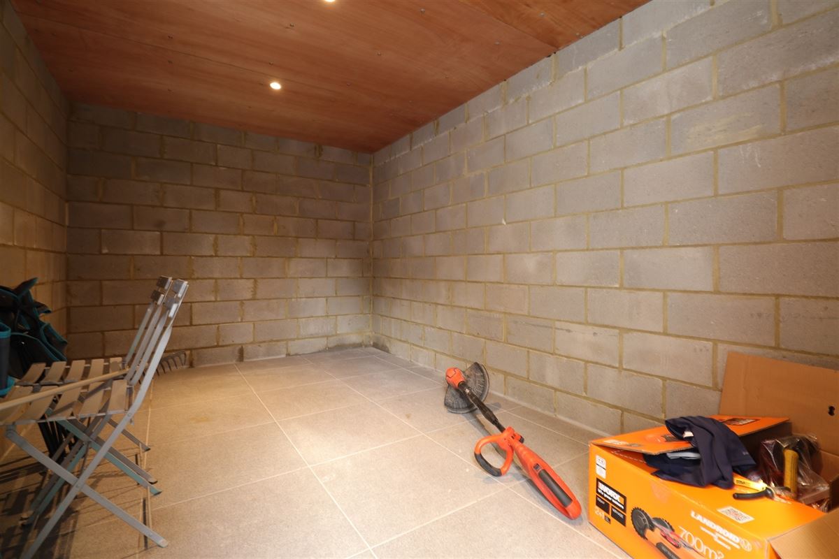 PREMIÈRE OCCUPATION DEPUIS RÉNOVATION COMPLÈTE!!!!