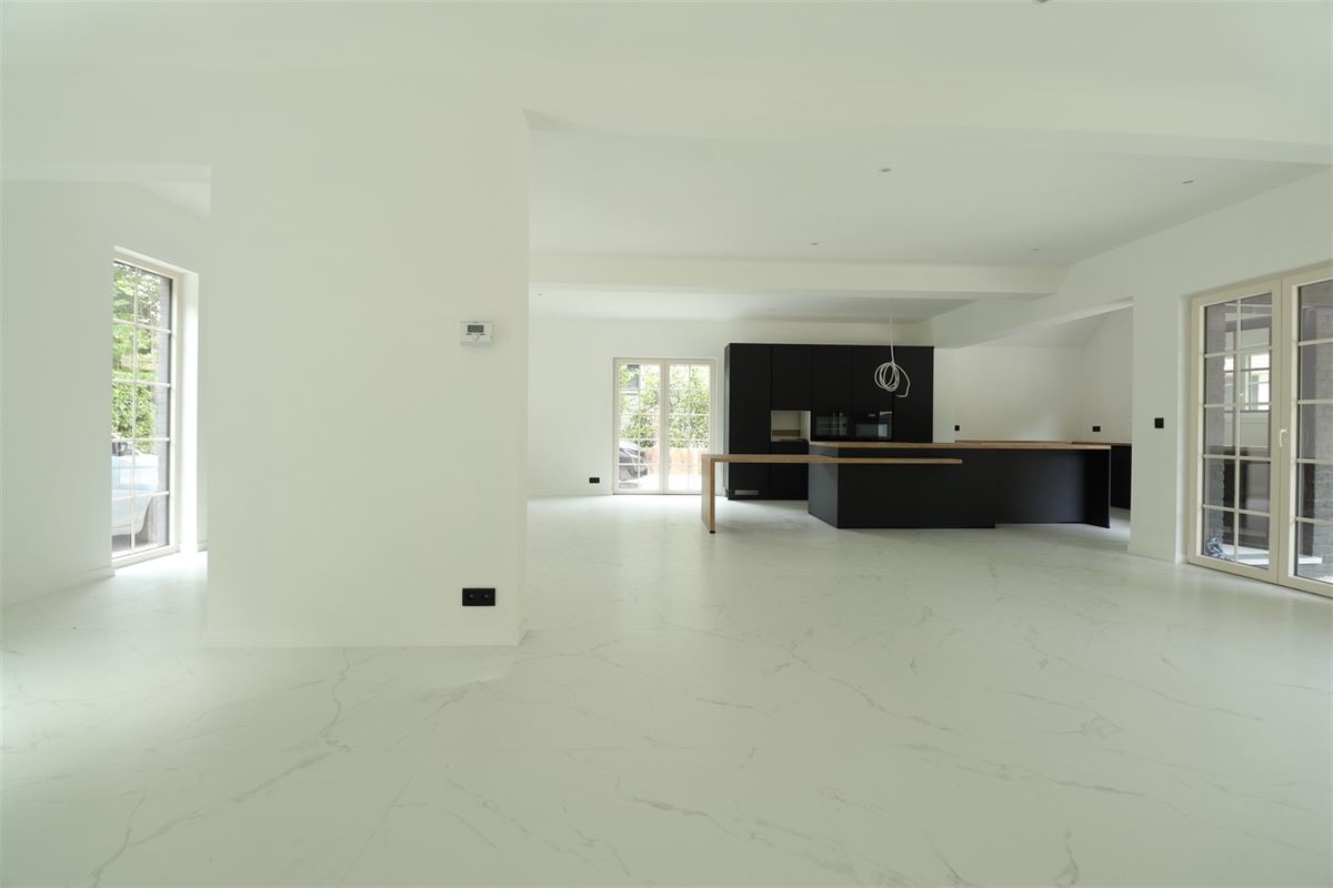 PREMIÈRE OCCUPATION DEPUIS RÉNOVATION COMPLÈTE!!!!