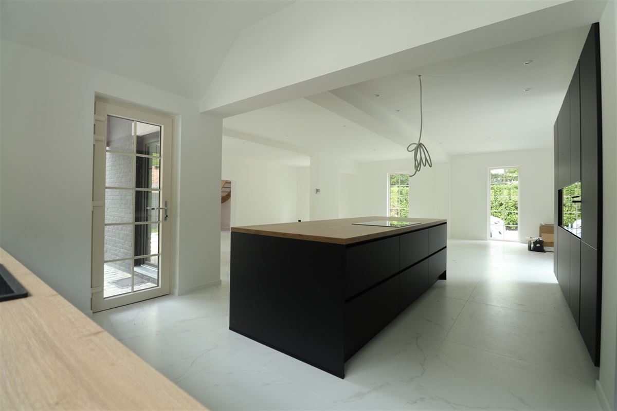 PREMIÈRE OCCUPATION DEPUIS RÉNOVATION COMPLÈTE!!!!