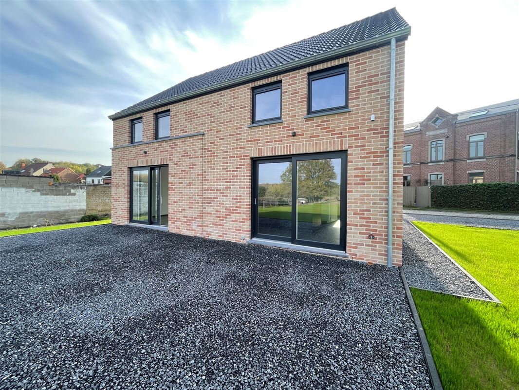 Maison neuve: première occupation!!