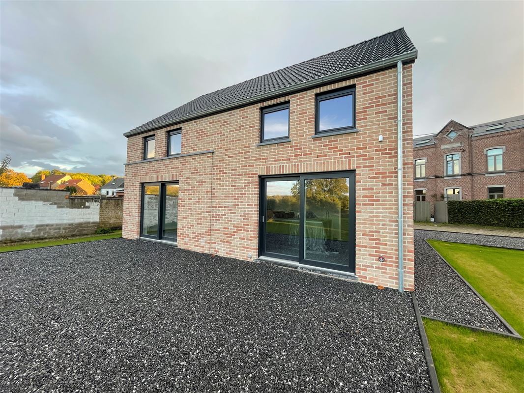 Maison neuve: première occupation!!