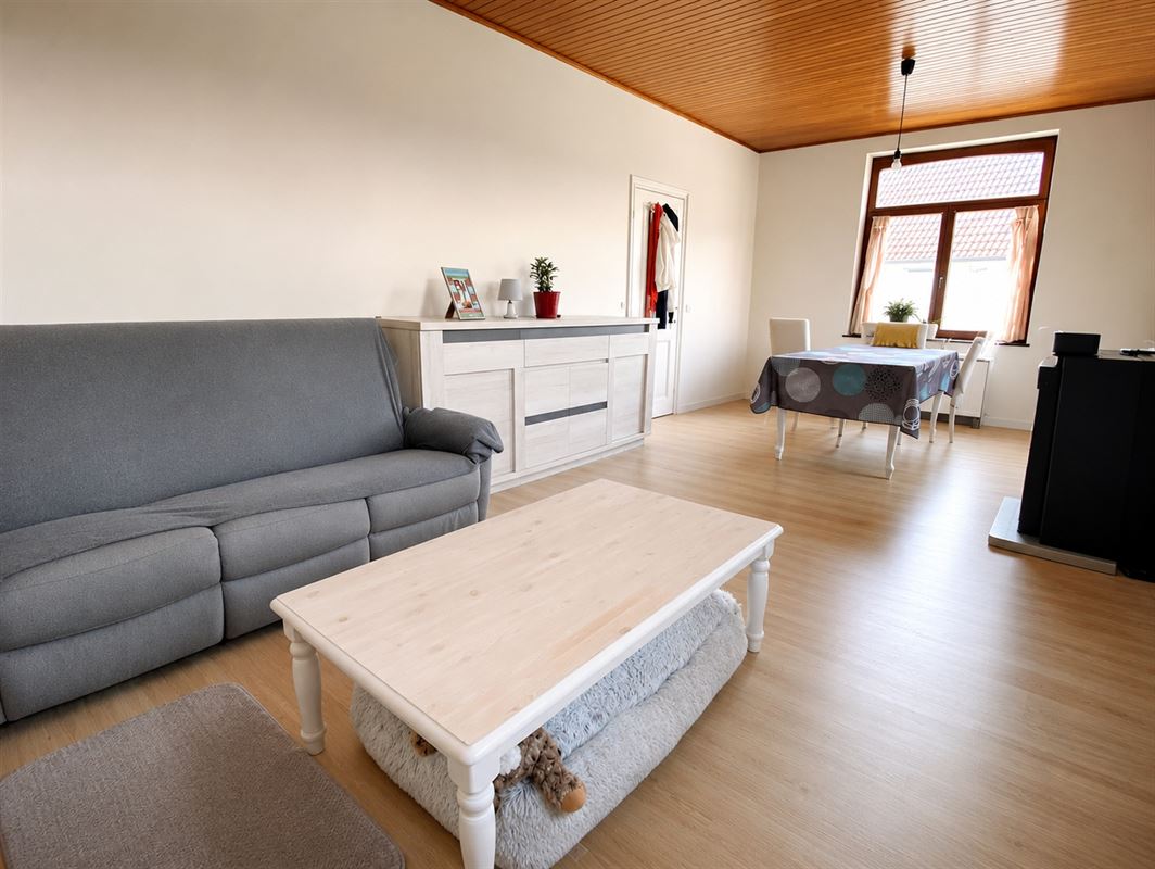 CENTRE DE GREZ - ENTREE PRIVEE - PETIT IMMEUBLE 2 UNITÉS