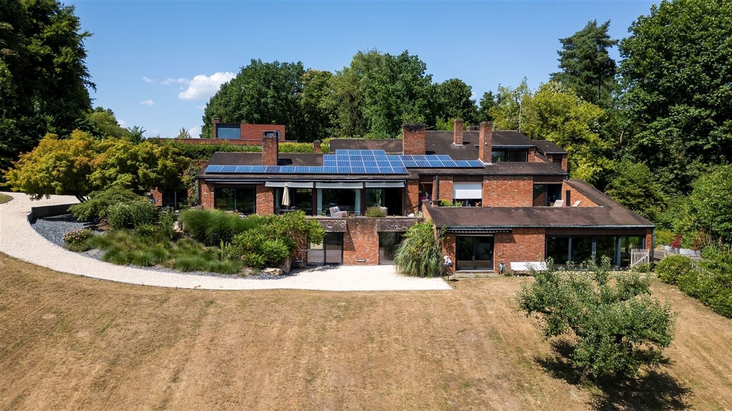 Villa d'exception avec dépendances et à la vue unique