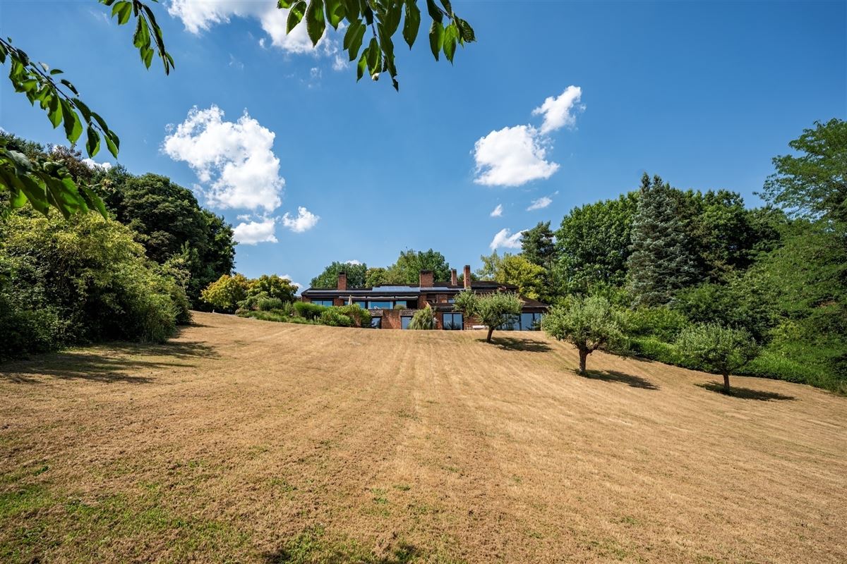 Villa d'exception avec dépendances et à la vue unique