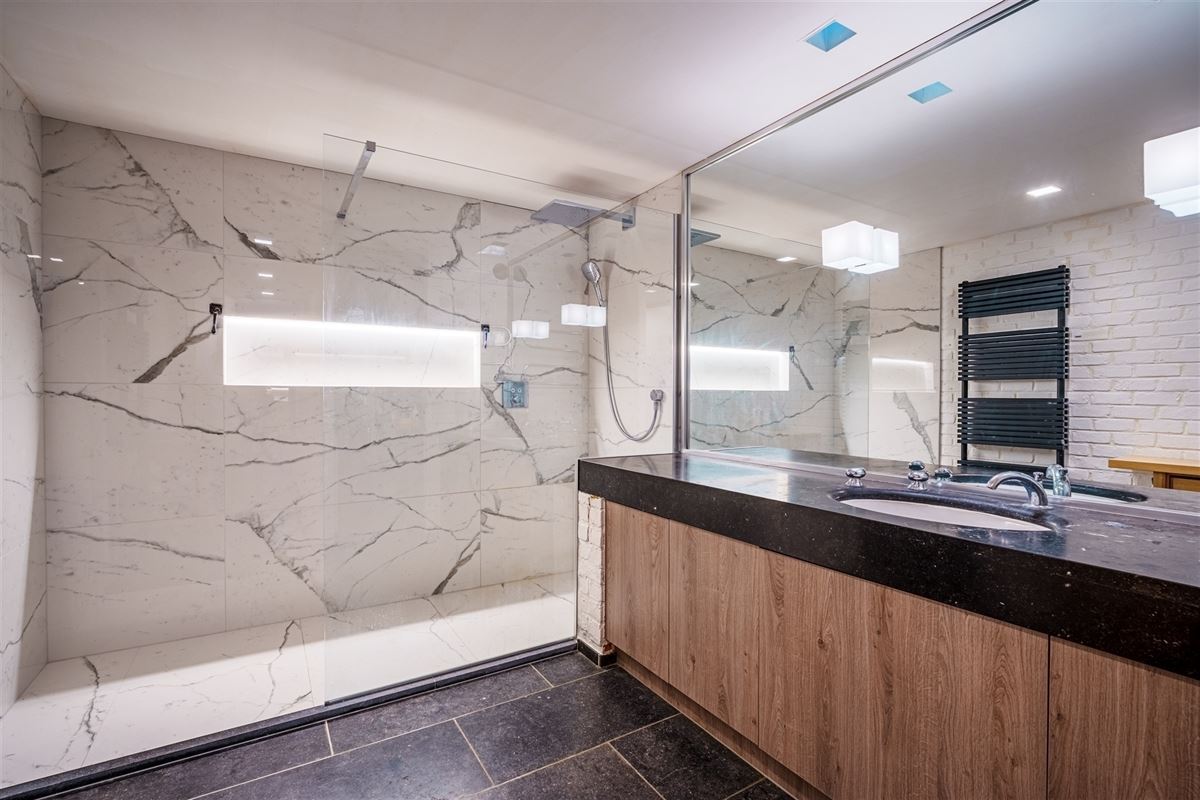 Villa d'exception avec dépendances et à la vue unique