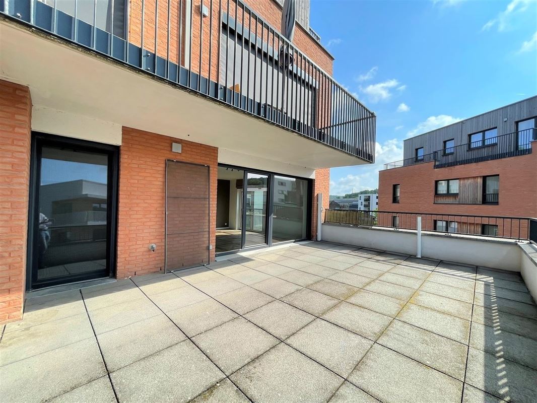 Magnifique appartement avec une vaste terrasse