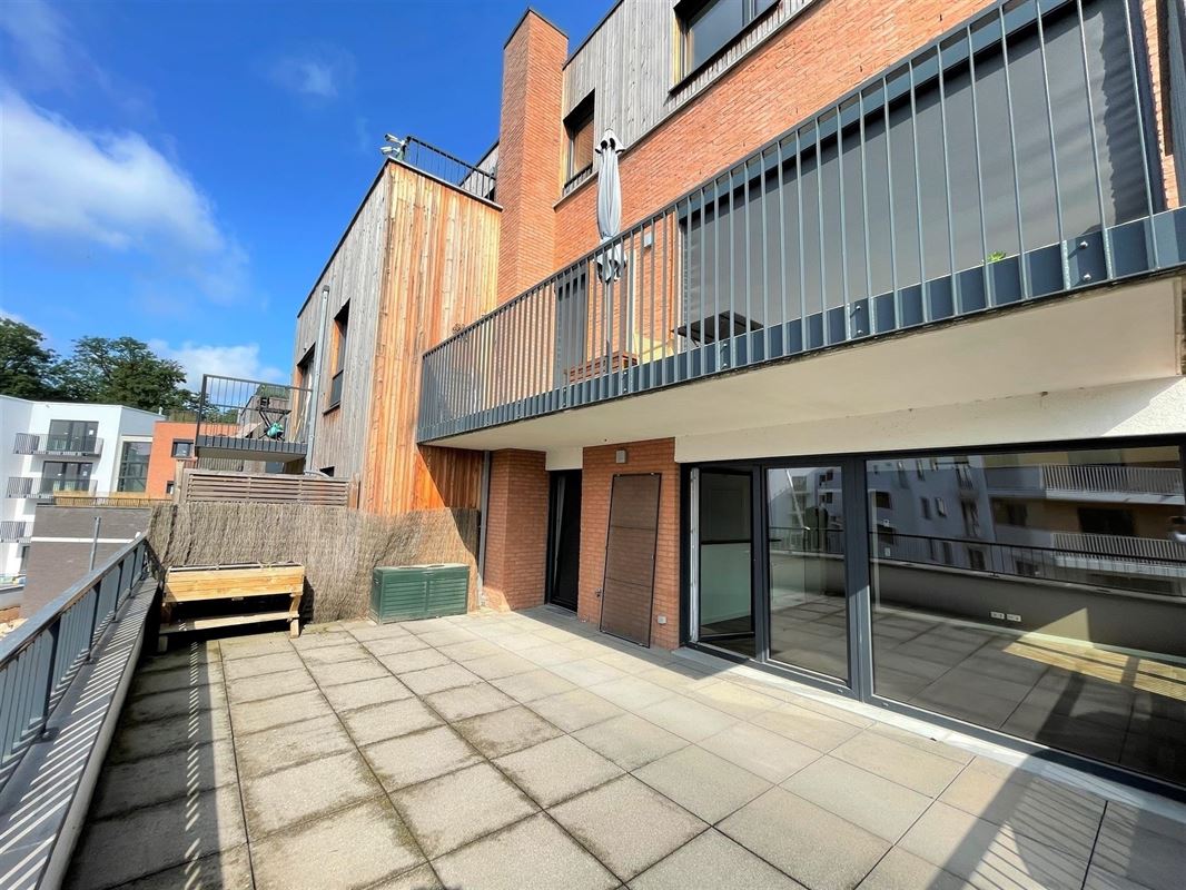 Magnifique appartement avec une vaste terrasse