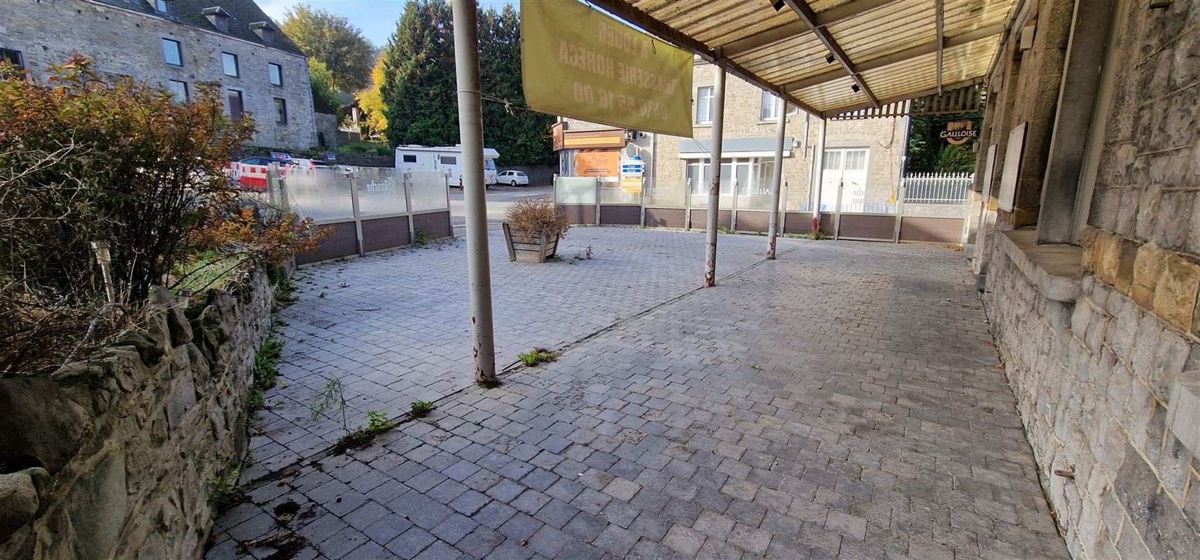 Situation unique à Spontin 185 m2 de bureaux