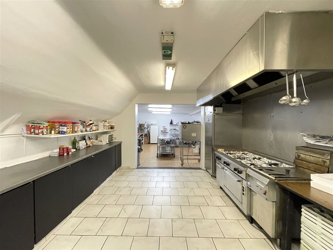 Magnifique immeuble mixte idéalement situé