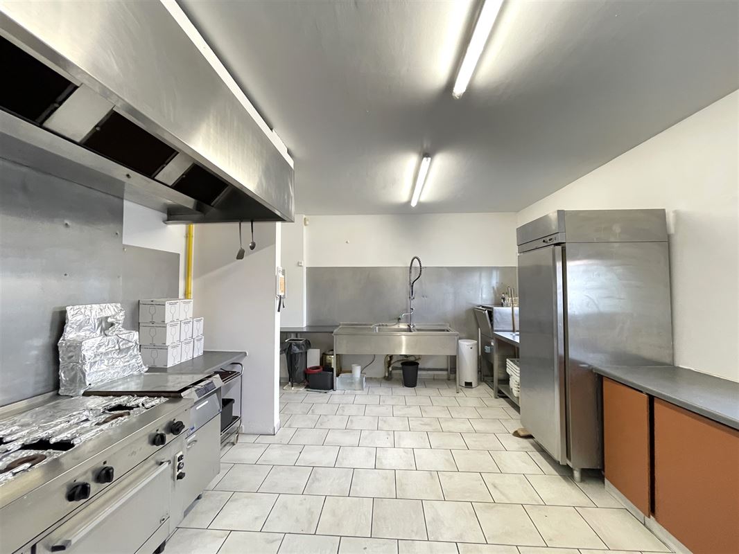 Magnifique immeuble mixte idéalement situé