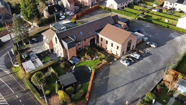 Magnifique immeuble mixte idéalement situé