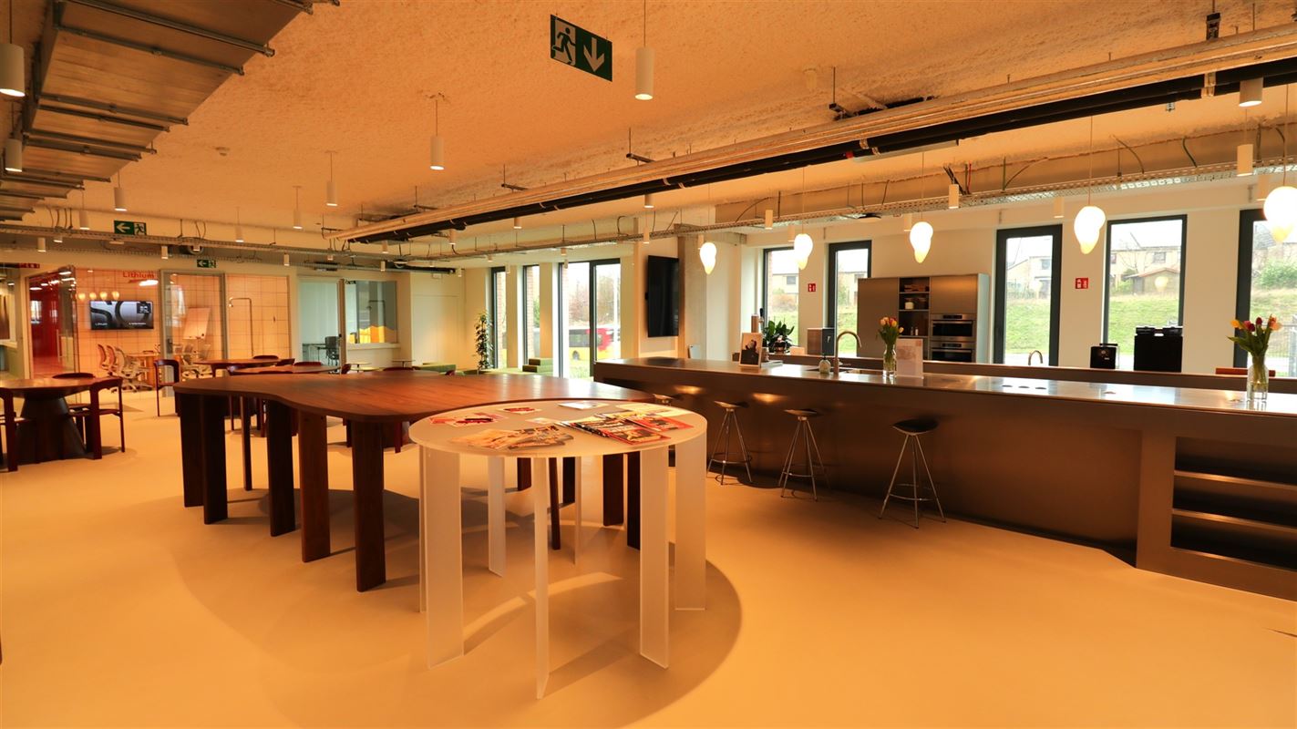 4000 M² DE COWORKING - EPANOUISSEMENT ET PRODUCTIVITE