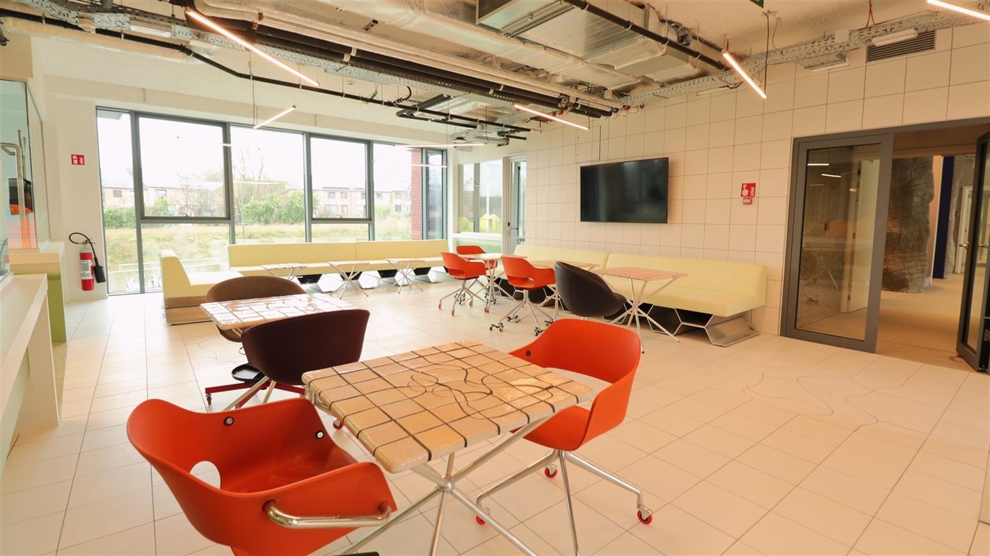 4000 M² DE COWORKING - EPANOUISSEMENT ET PRODUCTIVITE