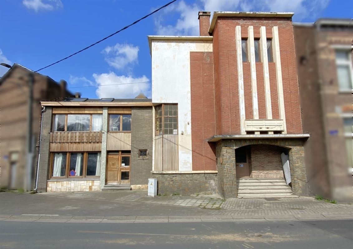 GROS POTENTIEL - COMMERCE + APPARTEMENTS