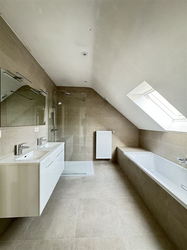 Superbe penthouse 2ch NEUF! Manoir des Tilleuls