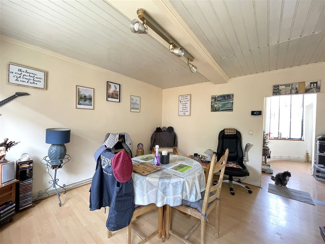 Immeuble mixte (ensemble commercial/maison d'habitation) dans le centre de Wavre