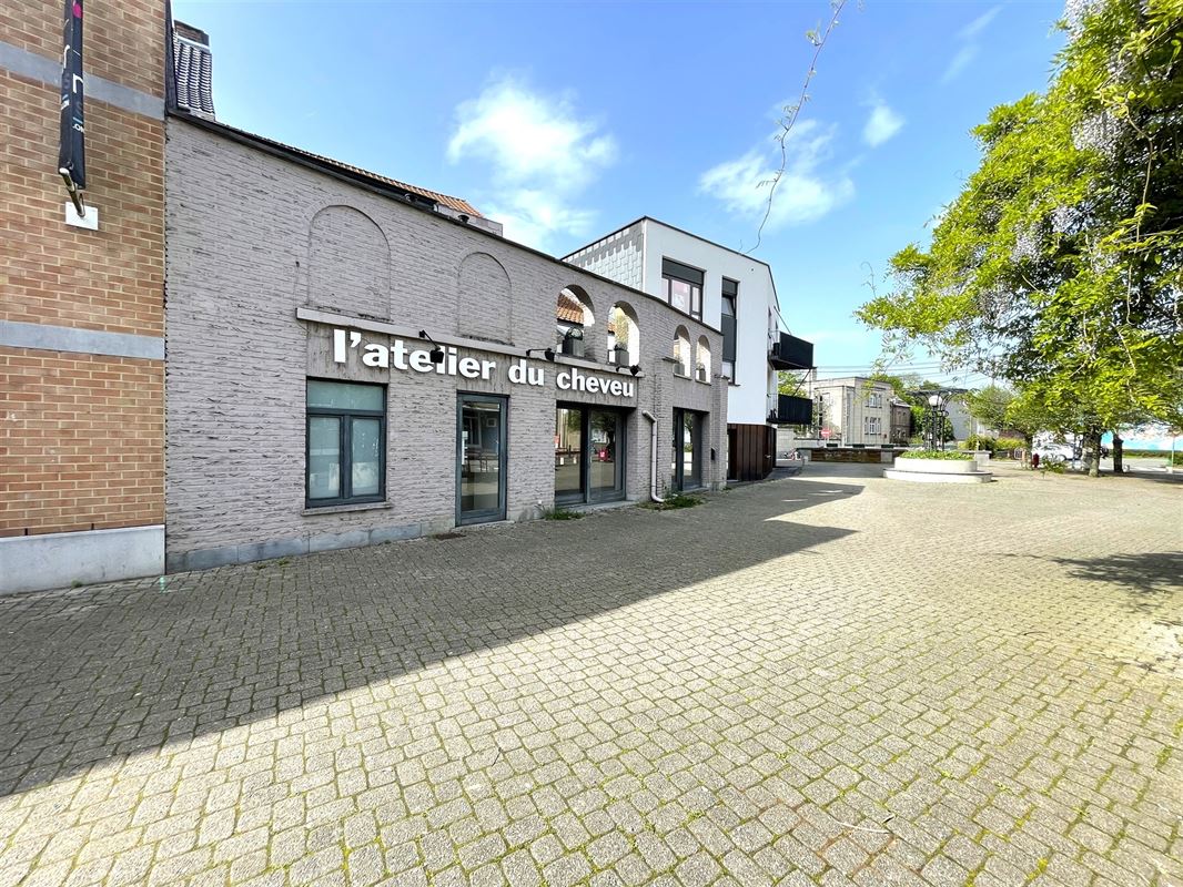 Immeuble mixte (ensemble commercial/maison d'habitation) dans le centre de Wavre