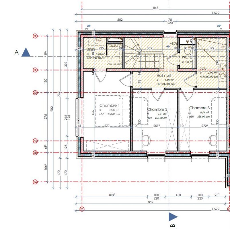 Maison neuve contemporaine au coeur d'un site verdoyant
