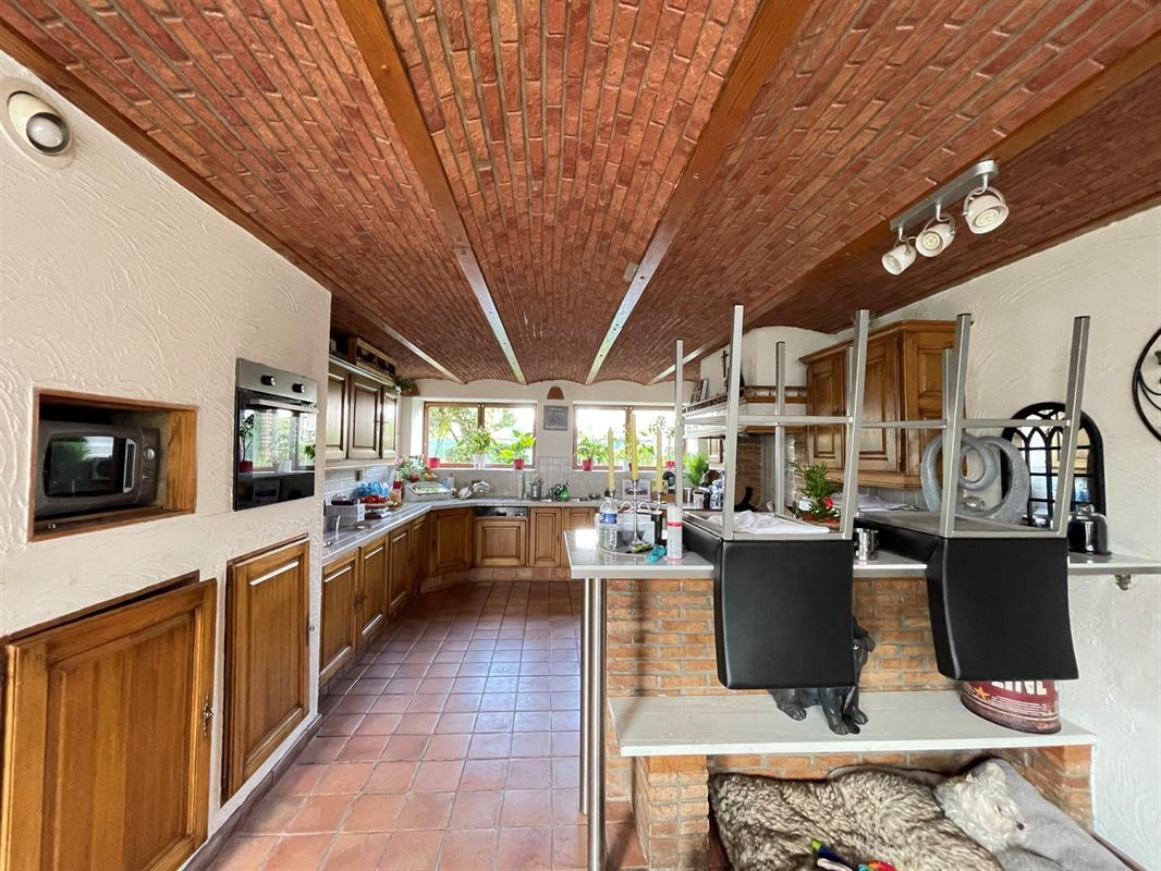 Magnifique immeuble mixte idéalement situé